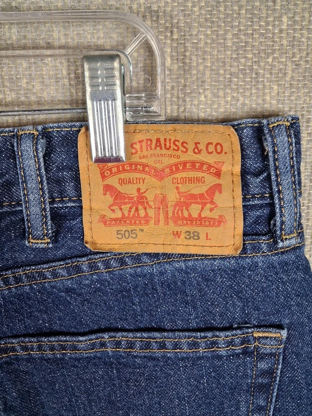 Levi's 505 Regular Fit Shorts Mens 38 Blue Denim Dark Wash Classic Casual